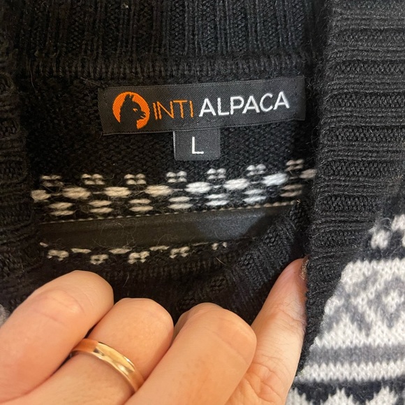 Intialpaca Fair Isle alpaca sweater gray black white large - Picture 6 of 9